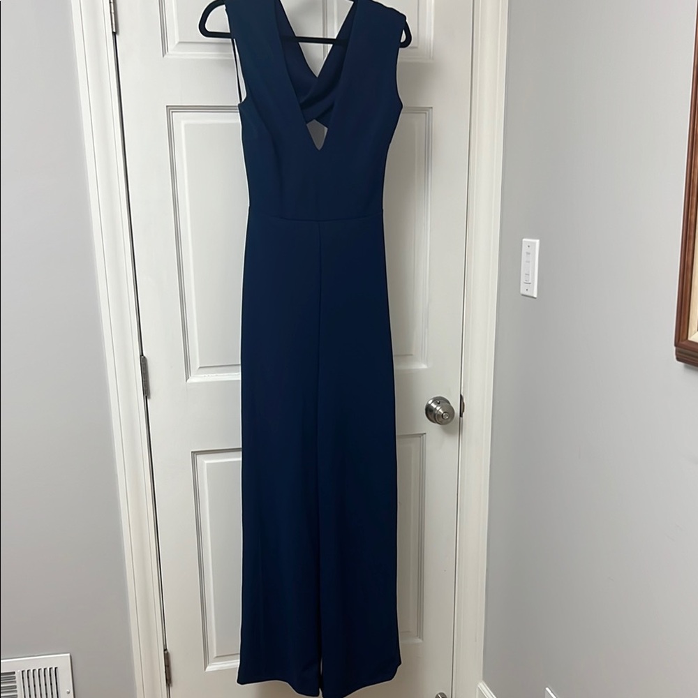 Sleeveless Navy Wide-Leg Jumpsuit with V-Neck